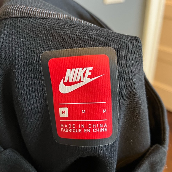 Black Nike High-Neck Sweater with Zippers! Barely Worn, Excellent Condition! - Picture 5 of 5